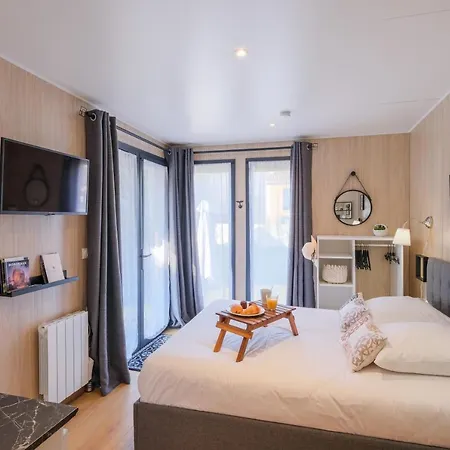 Holiday home Les D'alienor-suite Mimosa *