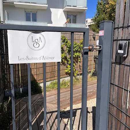 Les D'alienor-suite Mimosa Feriehus